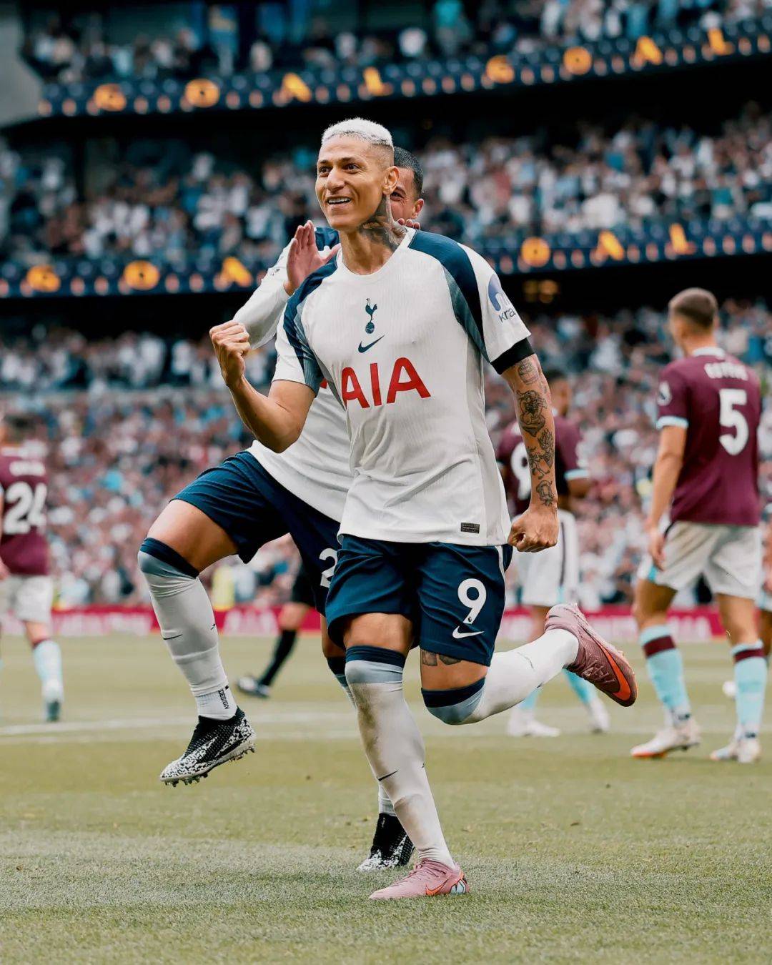 转折点！里昂迎来里程碑，英超集结日攻防权衡，震撼外界，赛季目标并未改变的简单介绍-开云官网